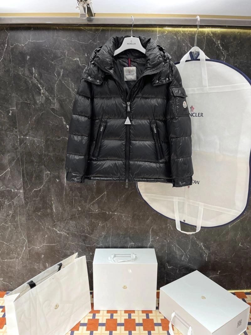 TechFriendly Moncler Down Jackets 144811