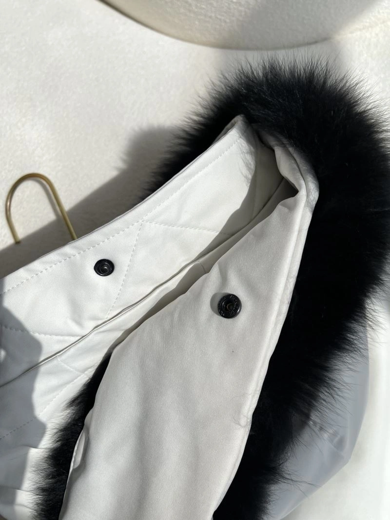 SmoothTexture Moncler Down Jackets 144805