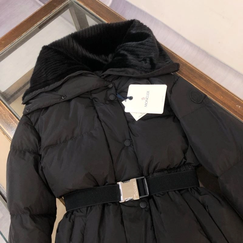 Moncler Down Jackets SmoothTexture 144802