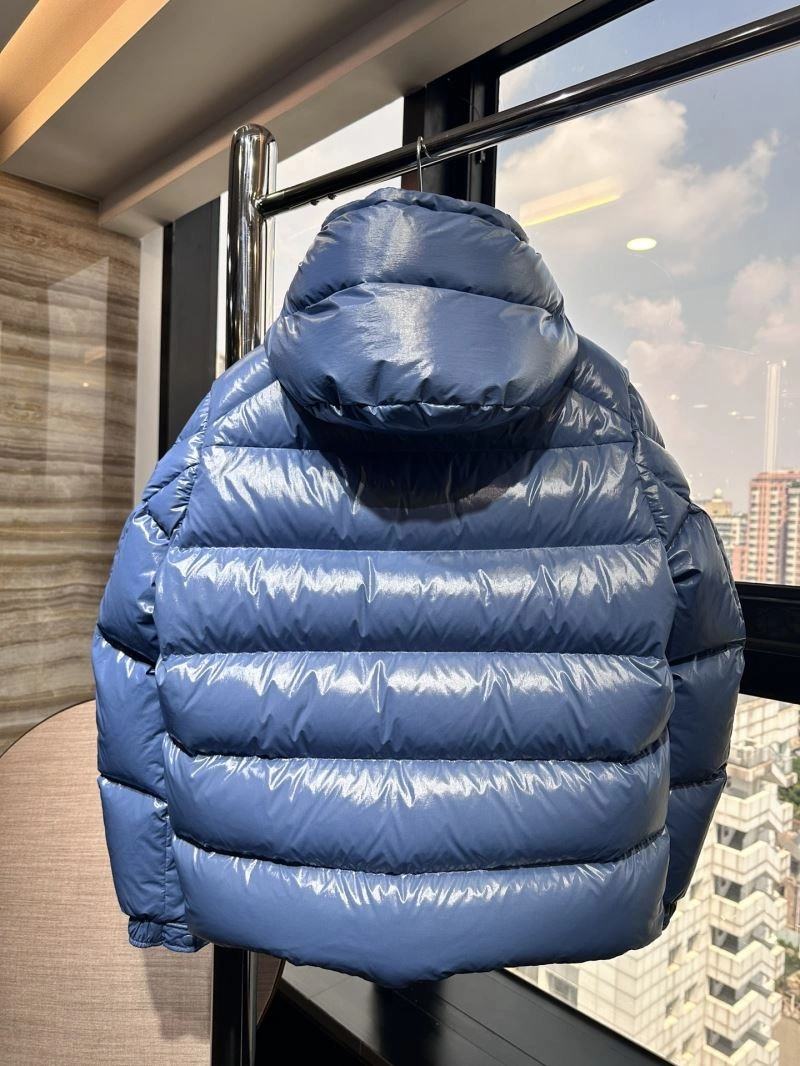 Moncler Down Jackets TravelReady 144789