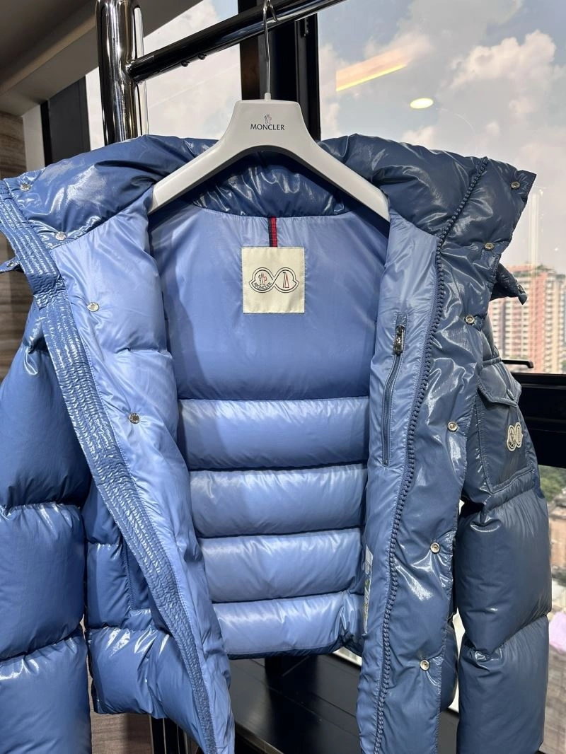 Moncler Down Jackets TravelReady 144789