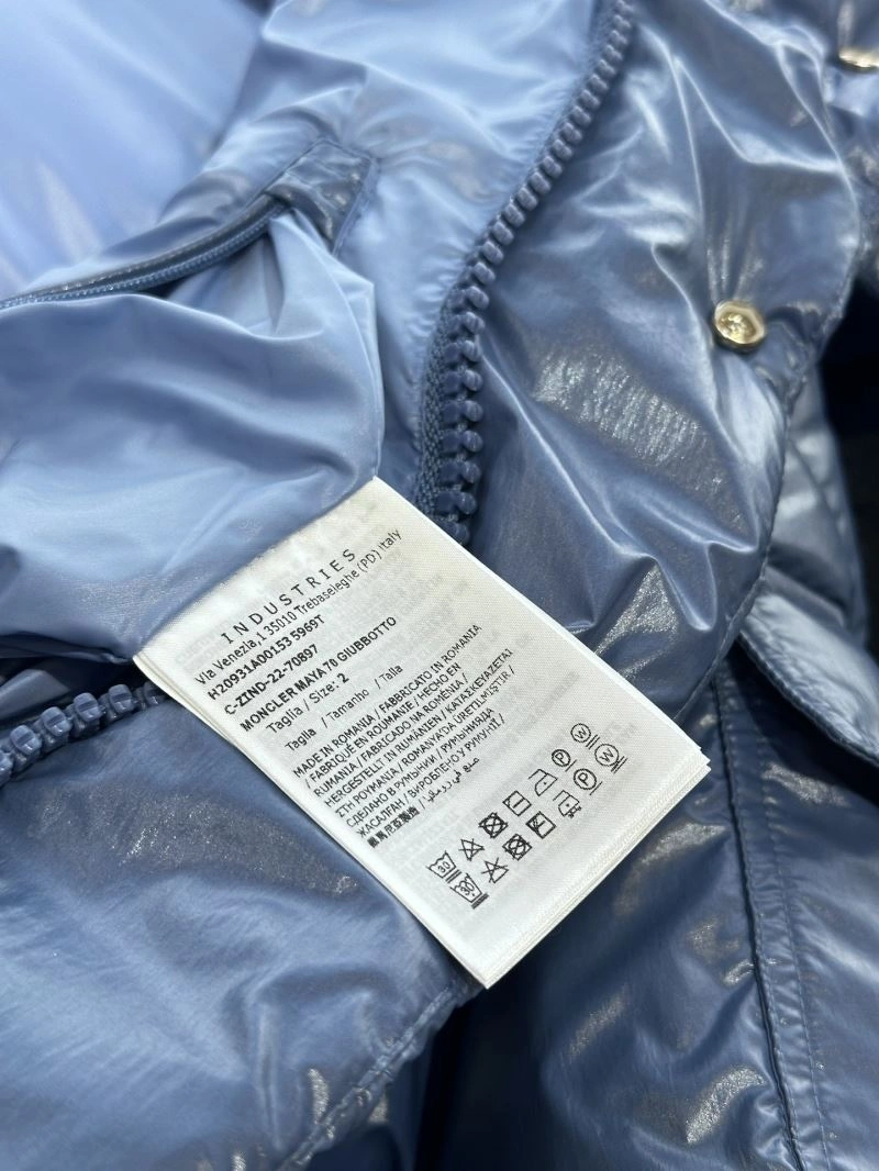 Moncler Down Jackets TravelReady 144789