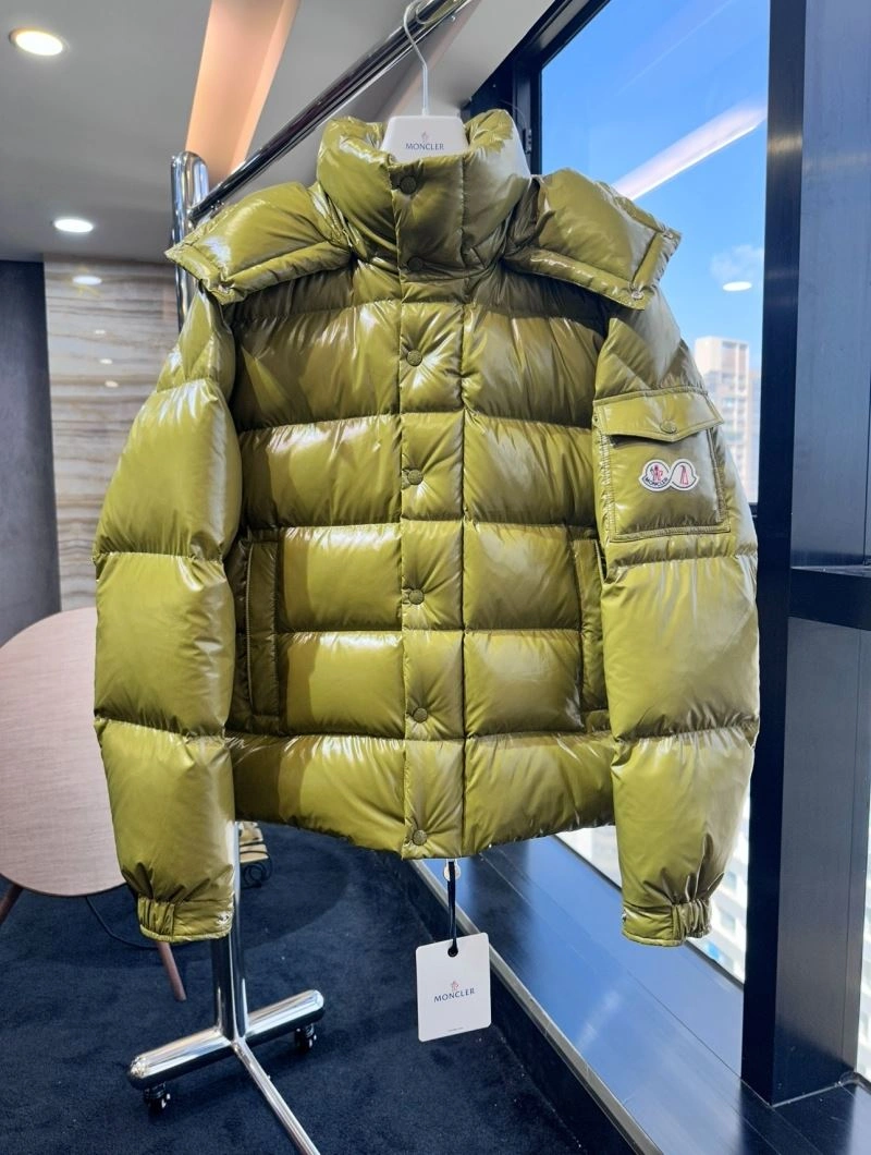 Breathable Moncler Down Jackets 139569