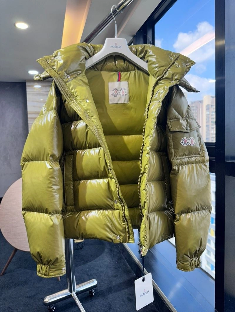 Breathable Moncler Down Jackets 139569