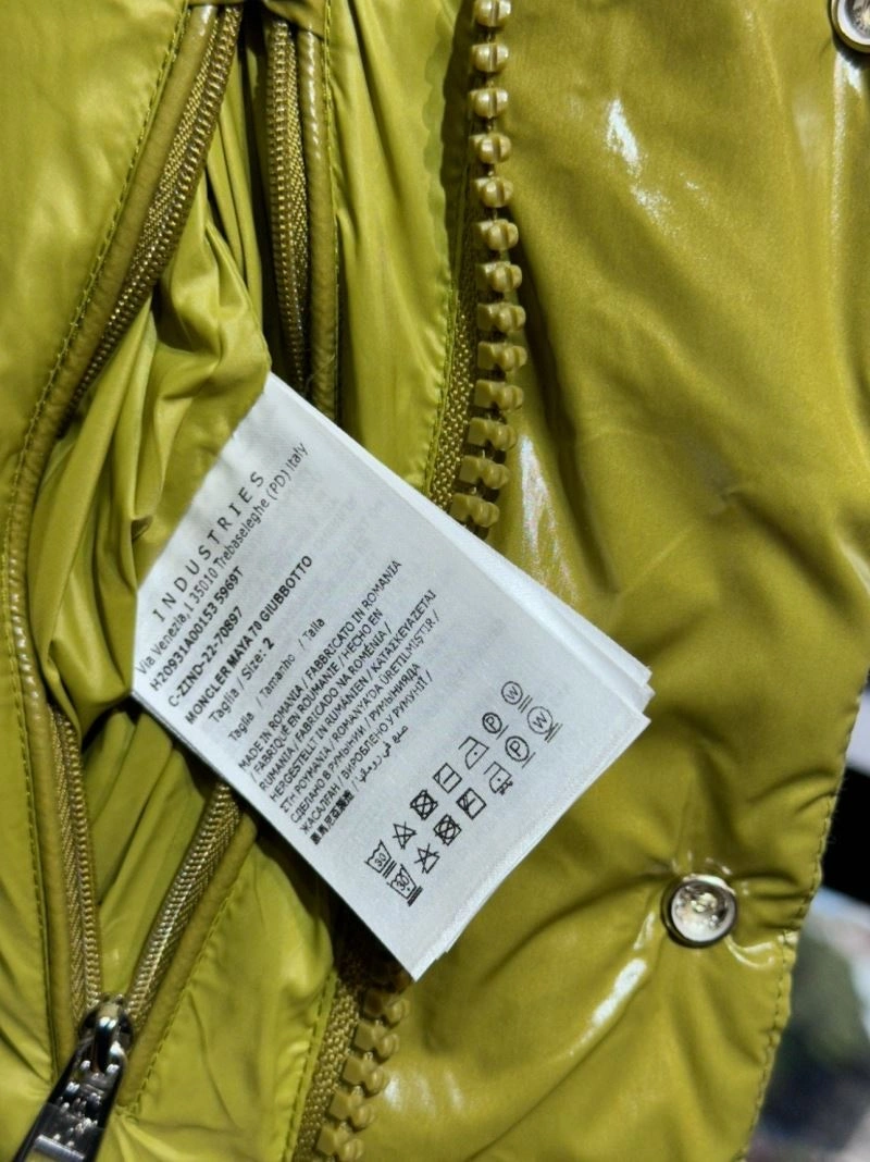 Breathable Moncler Down Jackets 139569