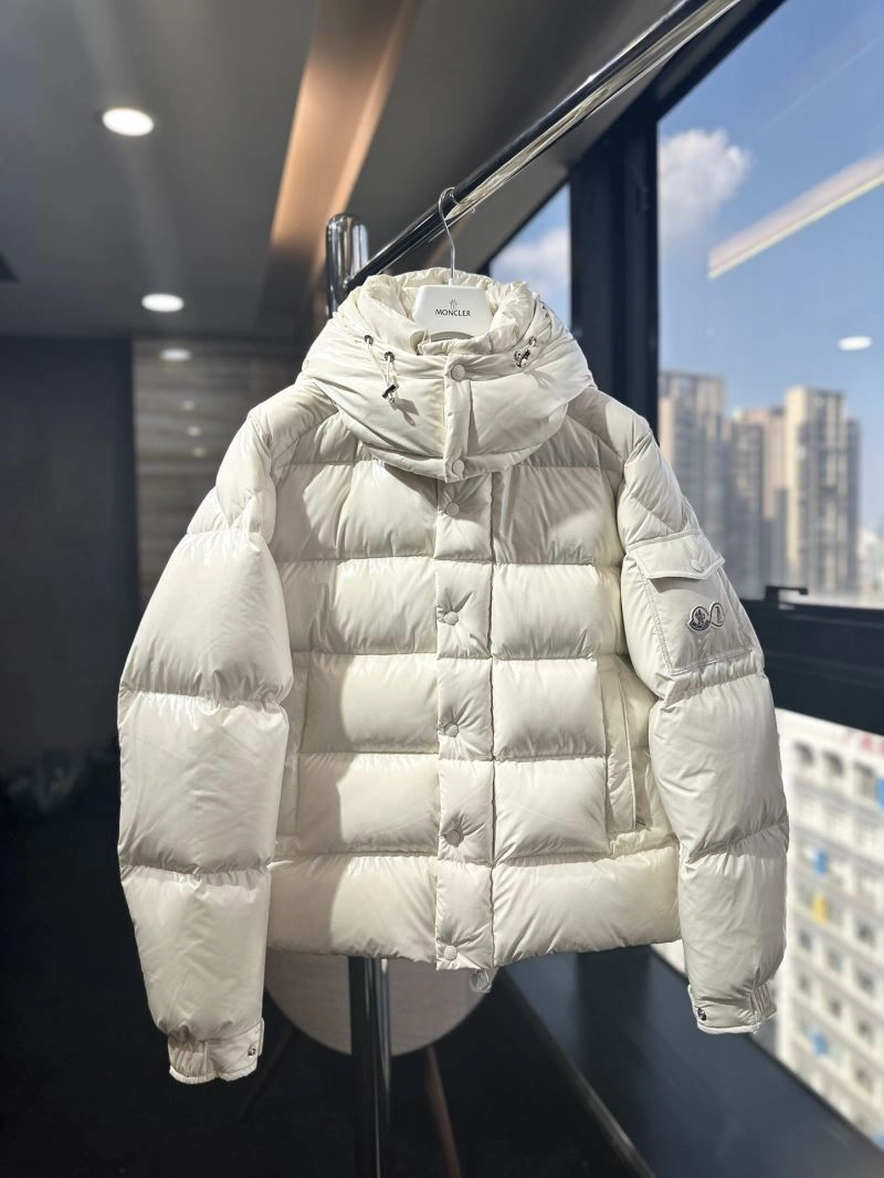 Moncler Down Jackets EasyMatch 144797