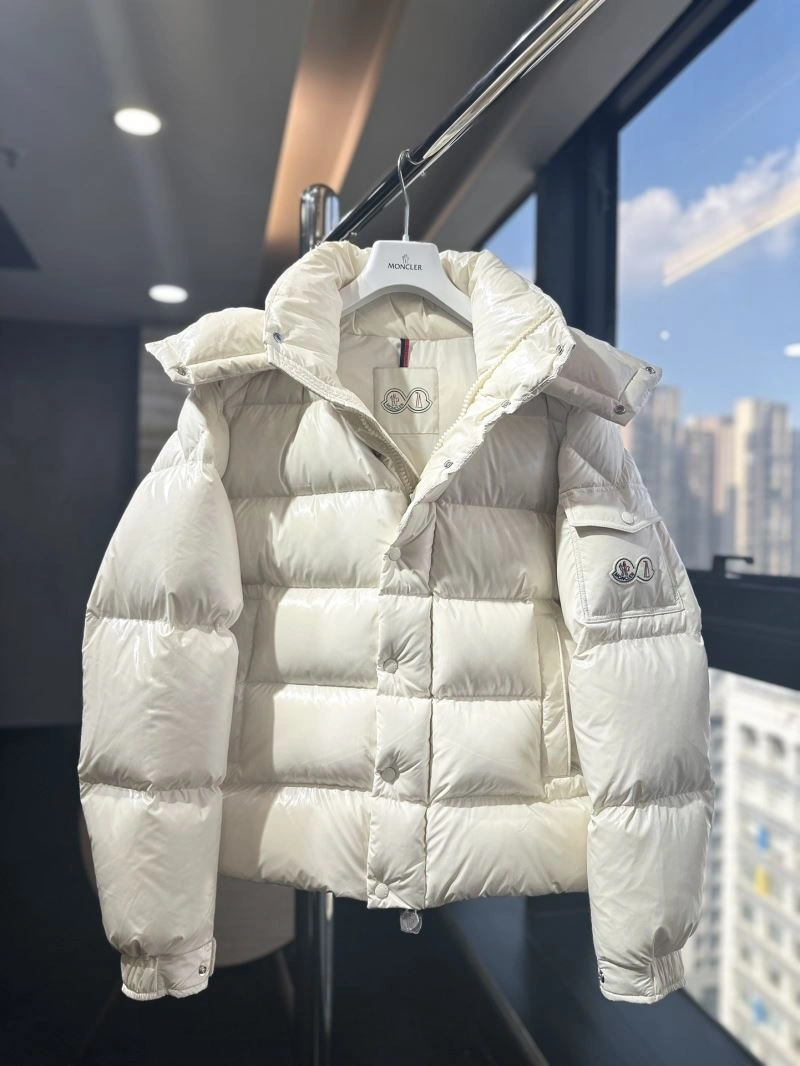 Moncler Down Jackets EasyMatch 144797