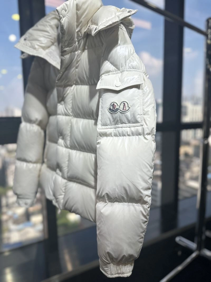 Moncler Down Jackets EasyMatch 144797