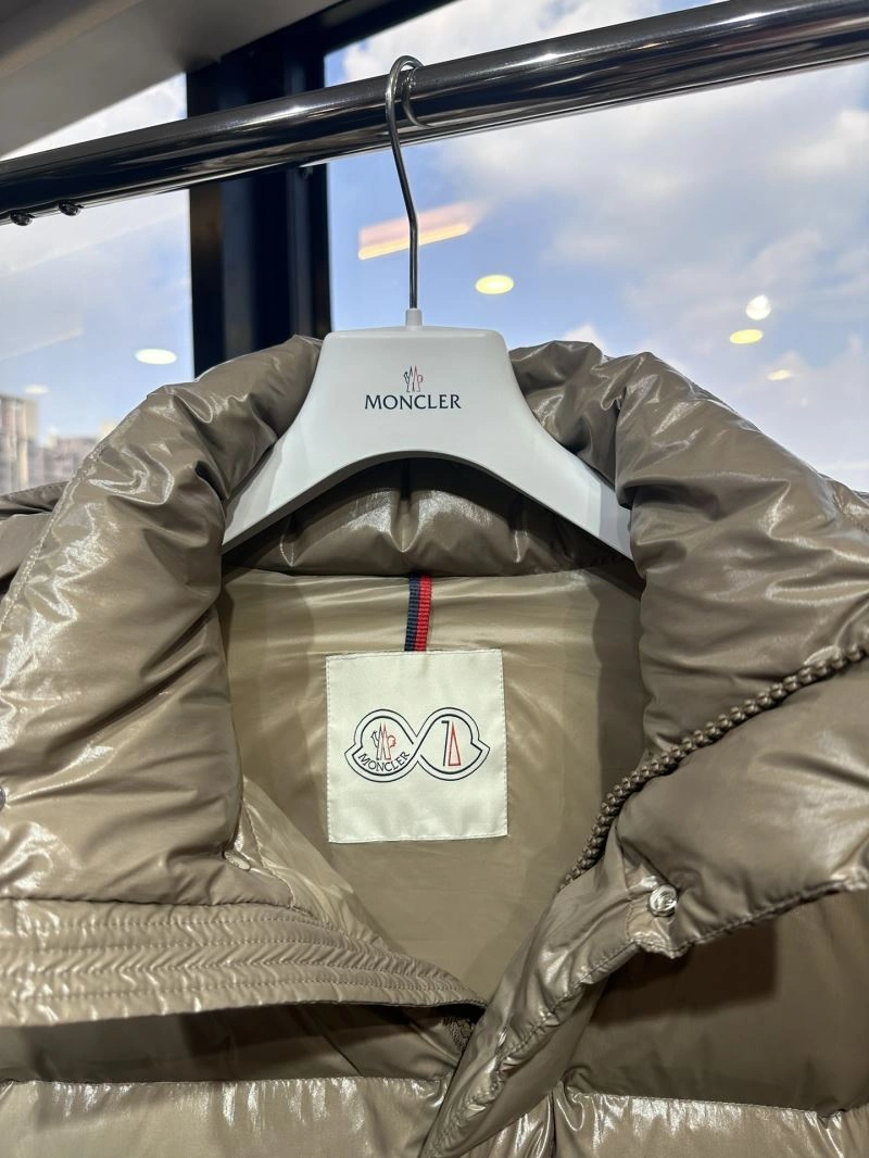 Moncler Down Jackets Original 144790