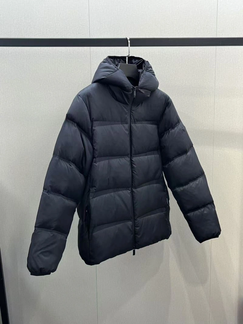 Unisex Moncler Down Jackets 144788