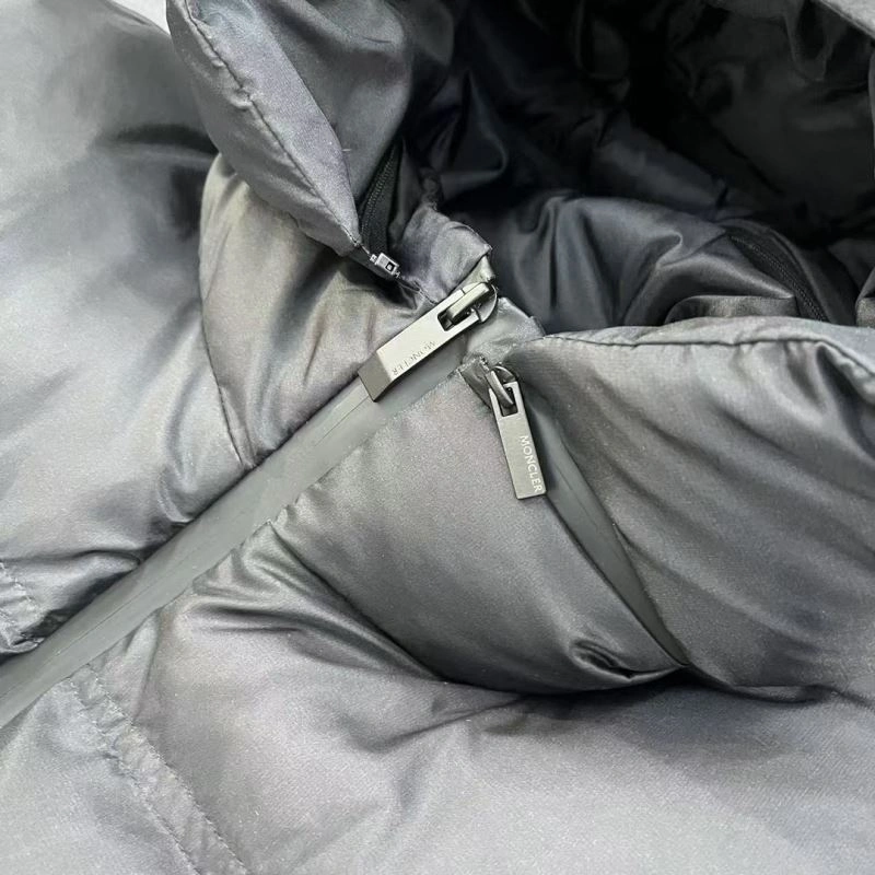 Unisex Moncler Down Jackets 144788
