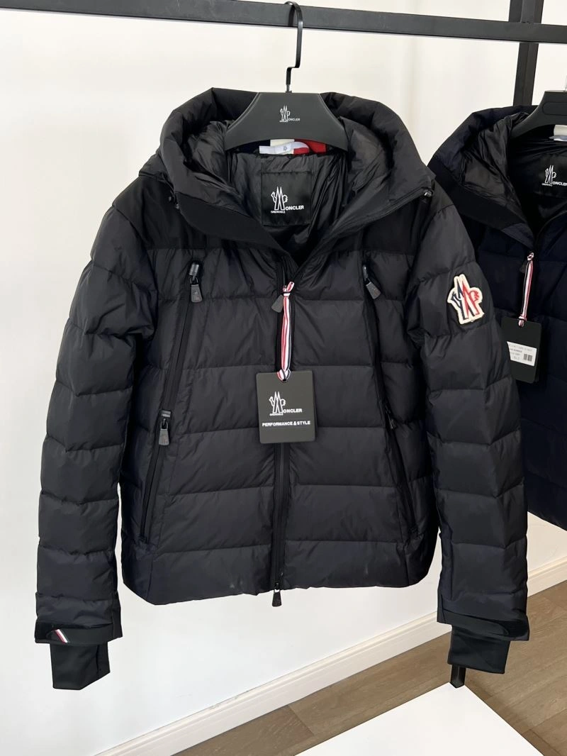 Moncler Down Jackets Neat 144777
