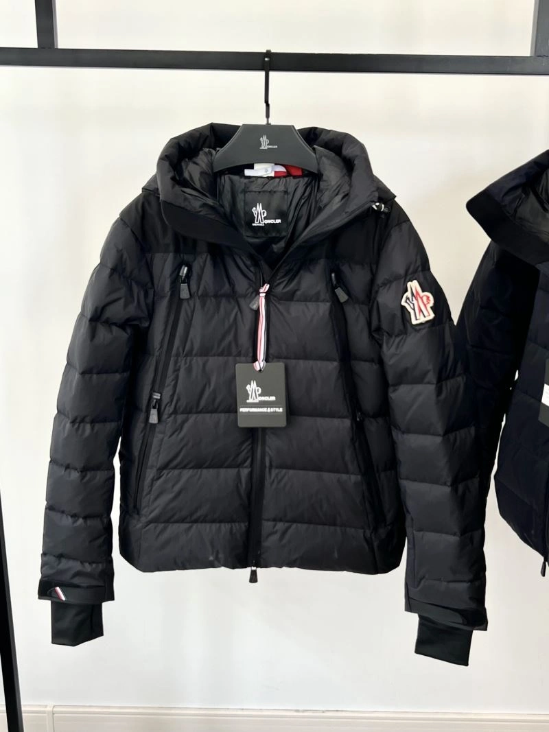 Moncler Down Jackets Neat 144777