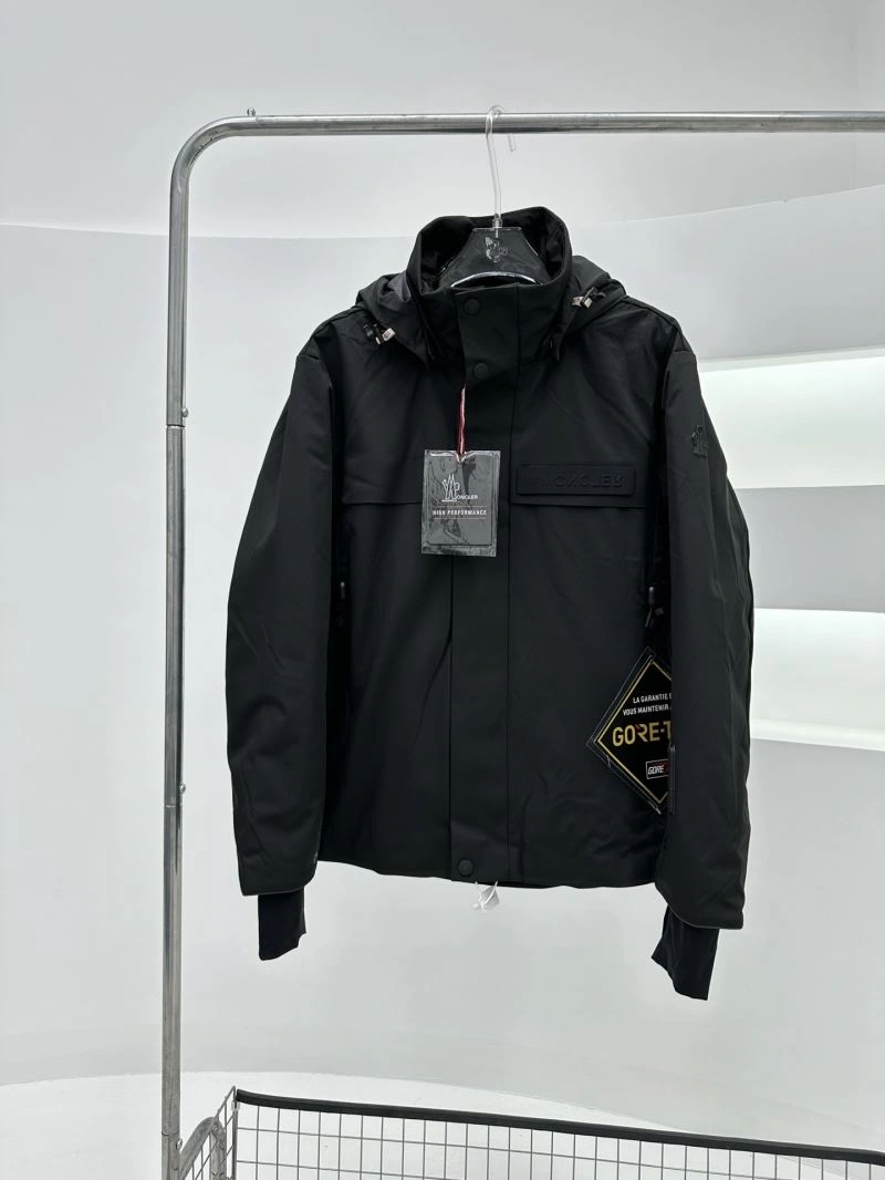 Moncler Down Jackets WellDesigned 144780