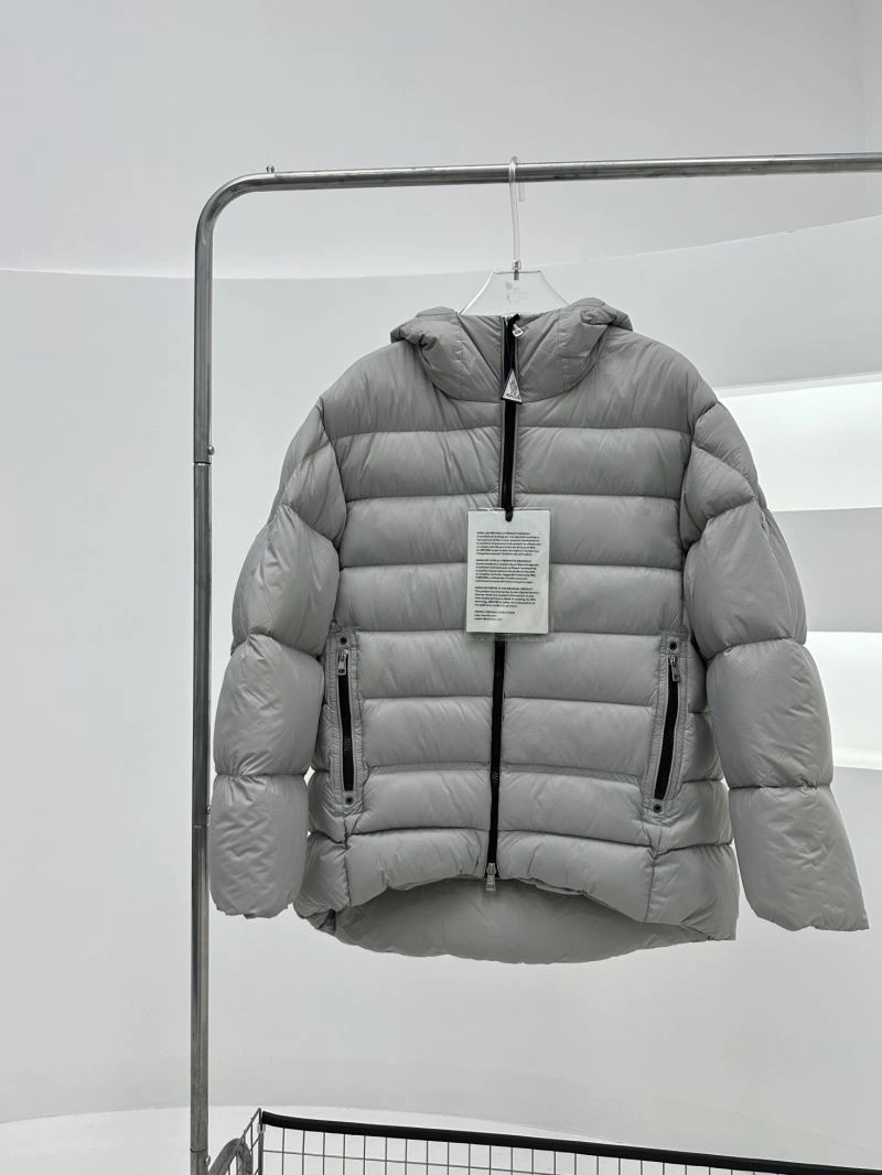 Moncler Down Jackets Packable 144774