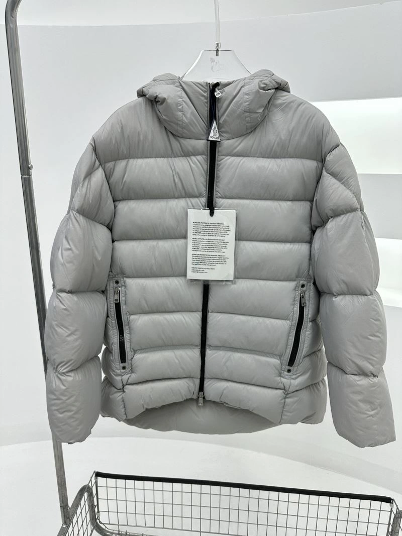 Moncler Down Jackets Packable 144774