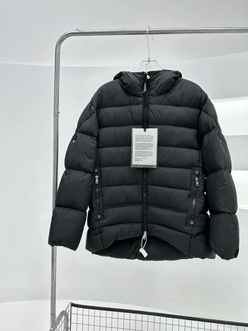 FlexibleFit Moncler Down Jackets 144778