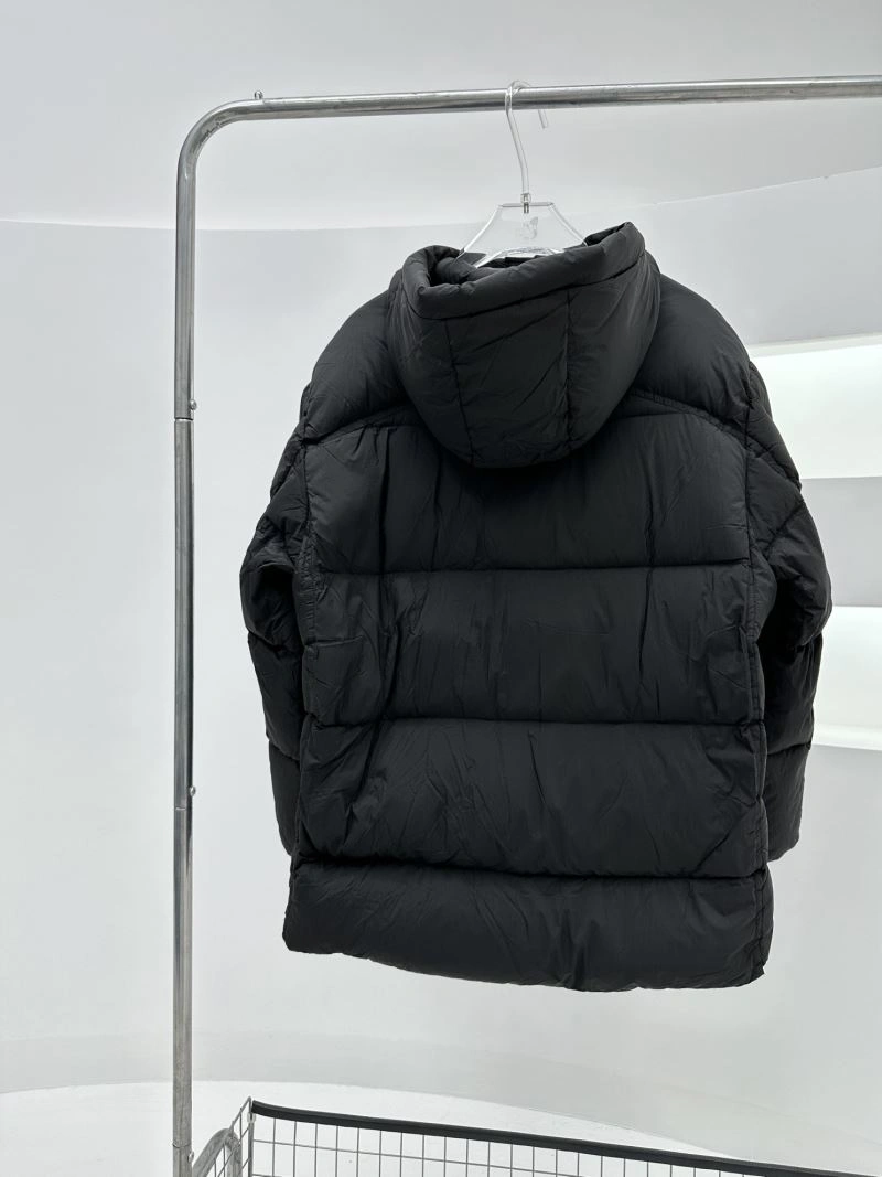 FlexibleFit Moncler Down Jackets 144778