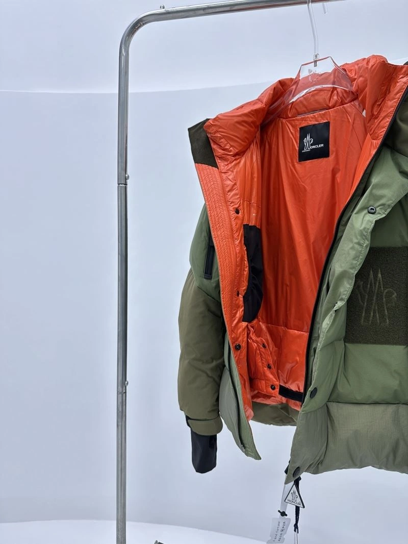 Moncler Down Jackets TravelReady 144765