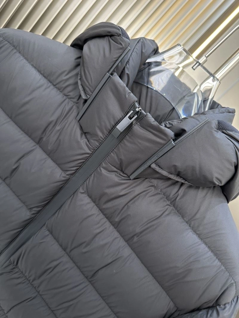 Moncler Down Jackets GoAnywhere 144764