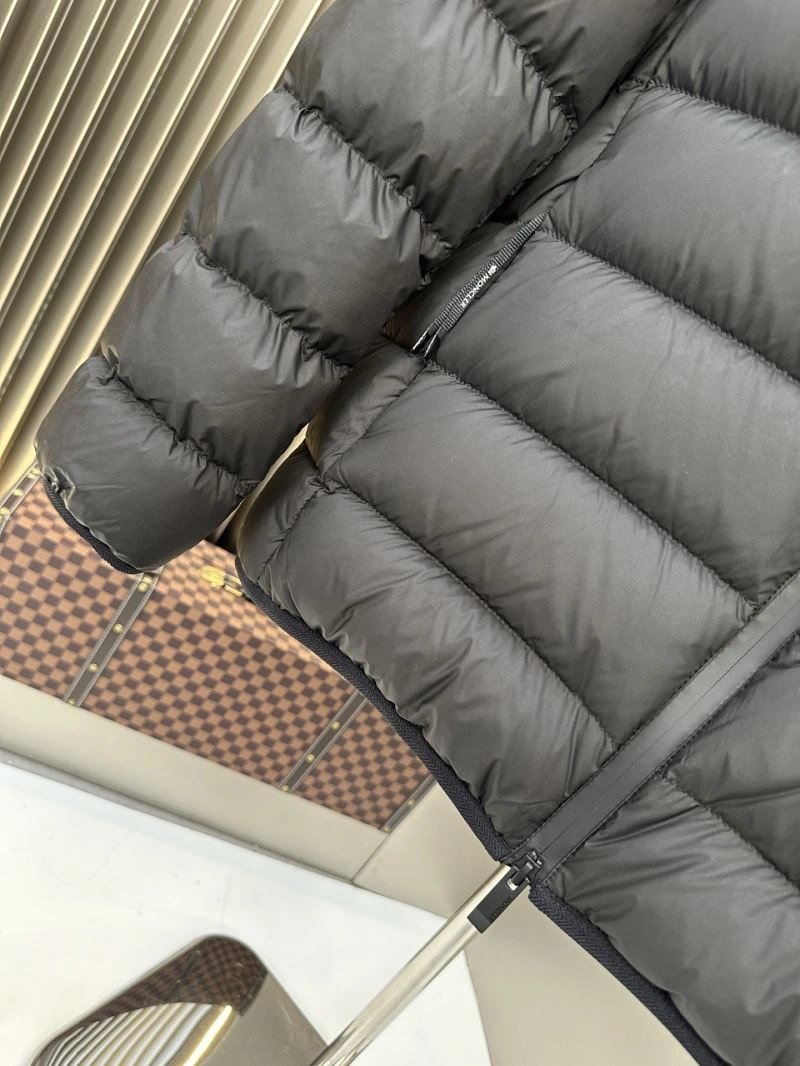 Moncler Down Jackets GoAnywhere 144764