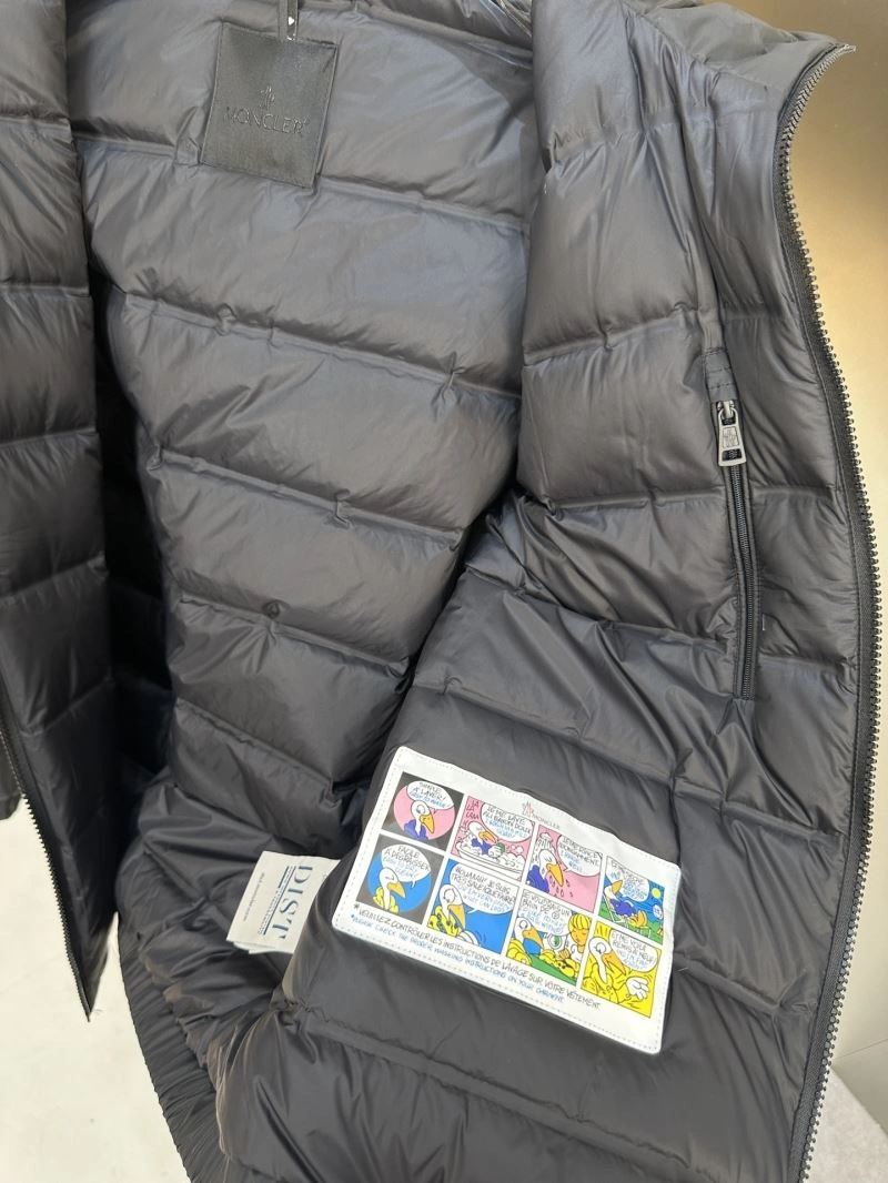 TechFriendly Moncler Down Jackets 144763