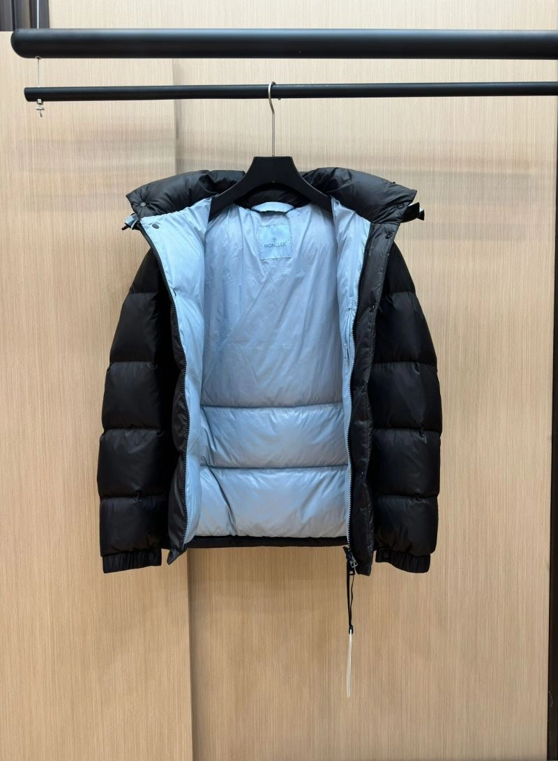 Moncler Down Jackets Durable 144758
