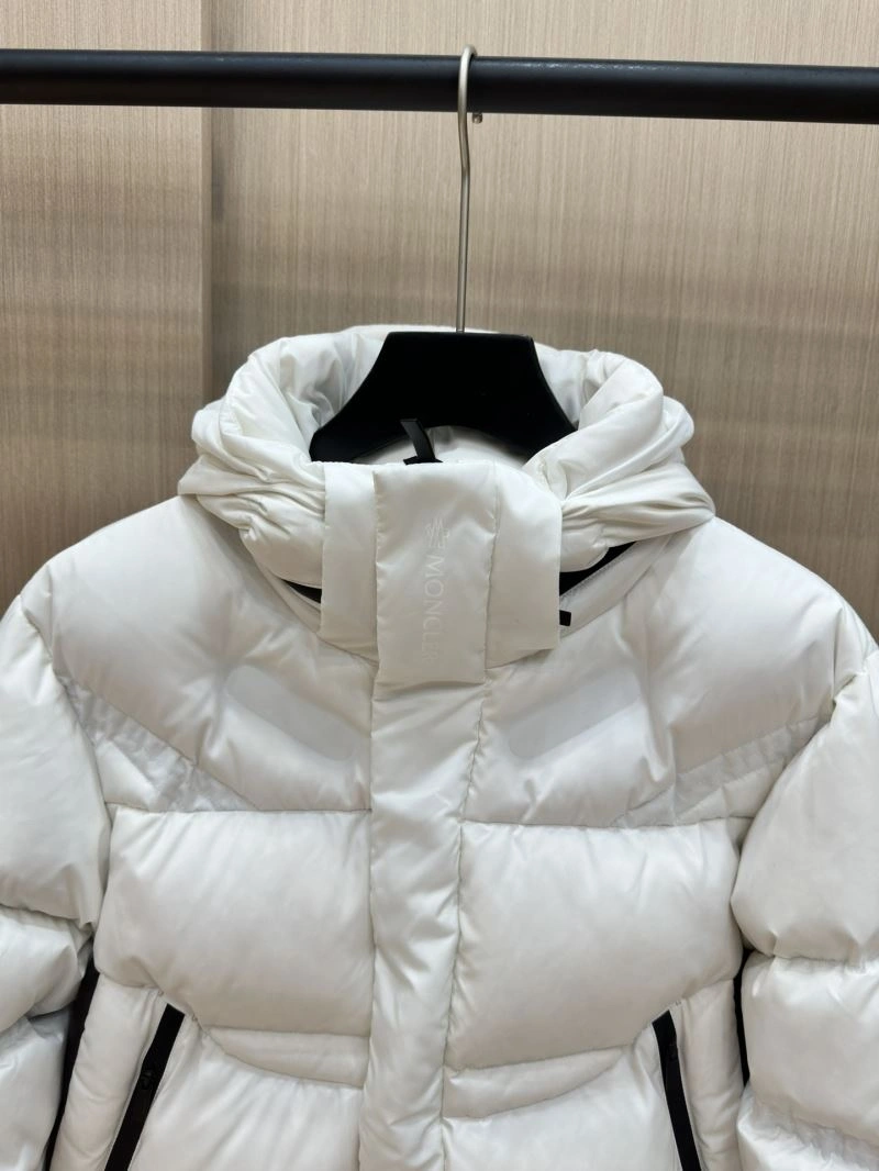 Moncler Down Jackets Classic 144757