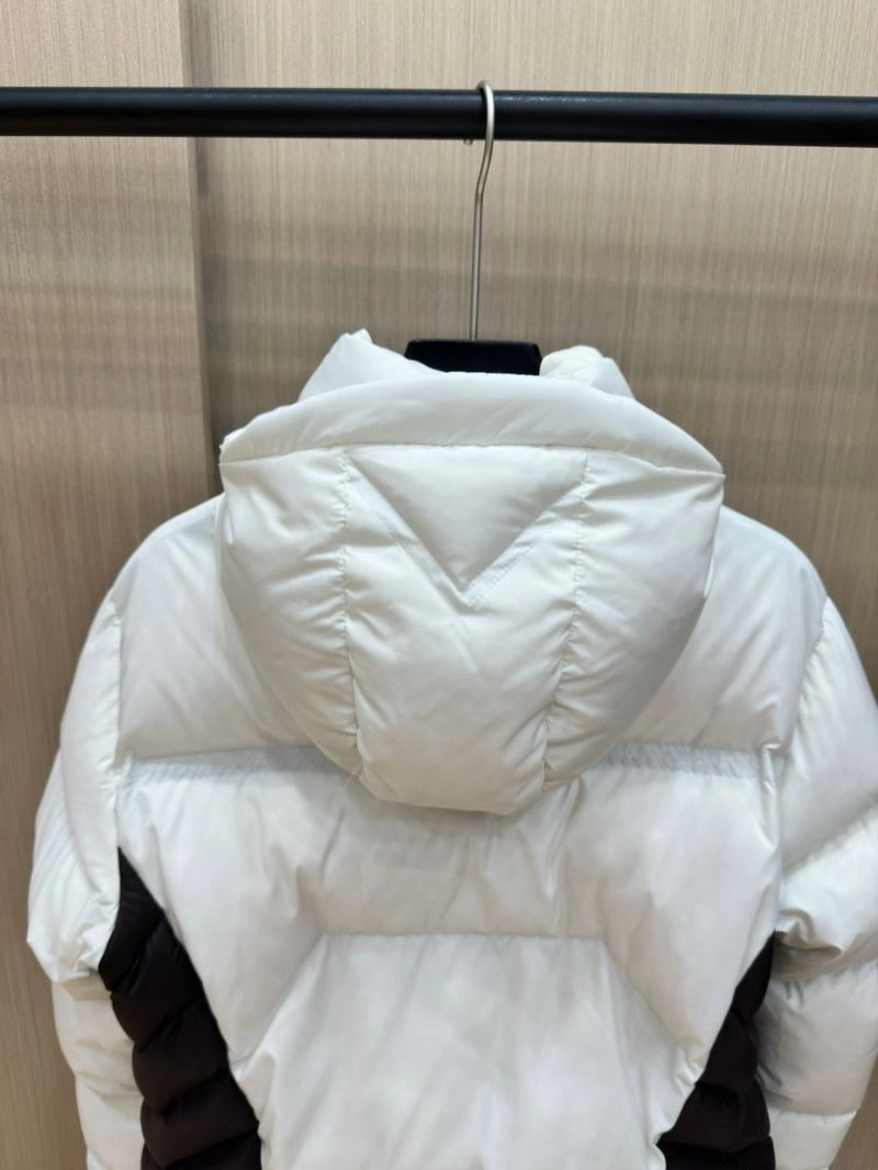 Moncler Down Jackets Classic 144757