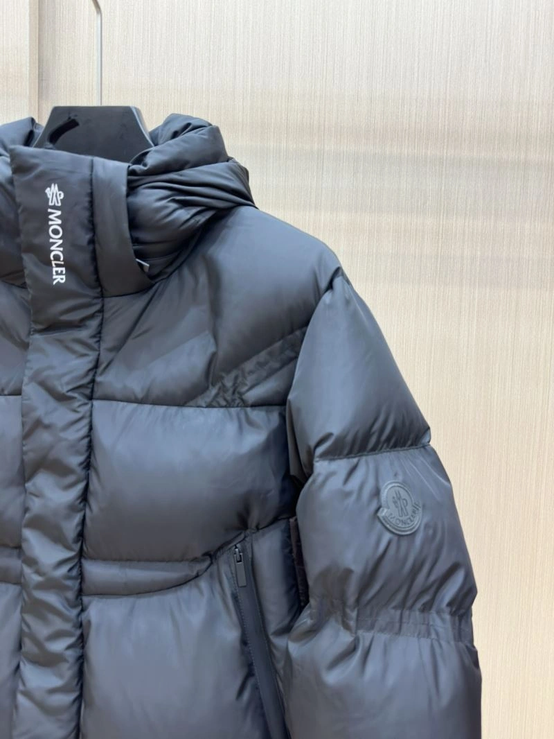 Moncler Down Jackets Trendy 144755