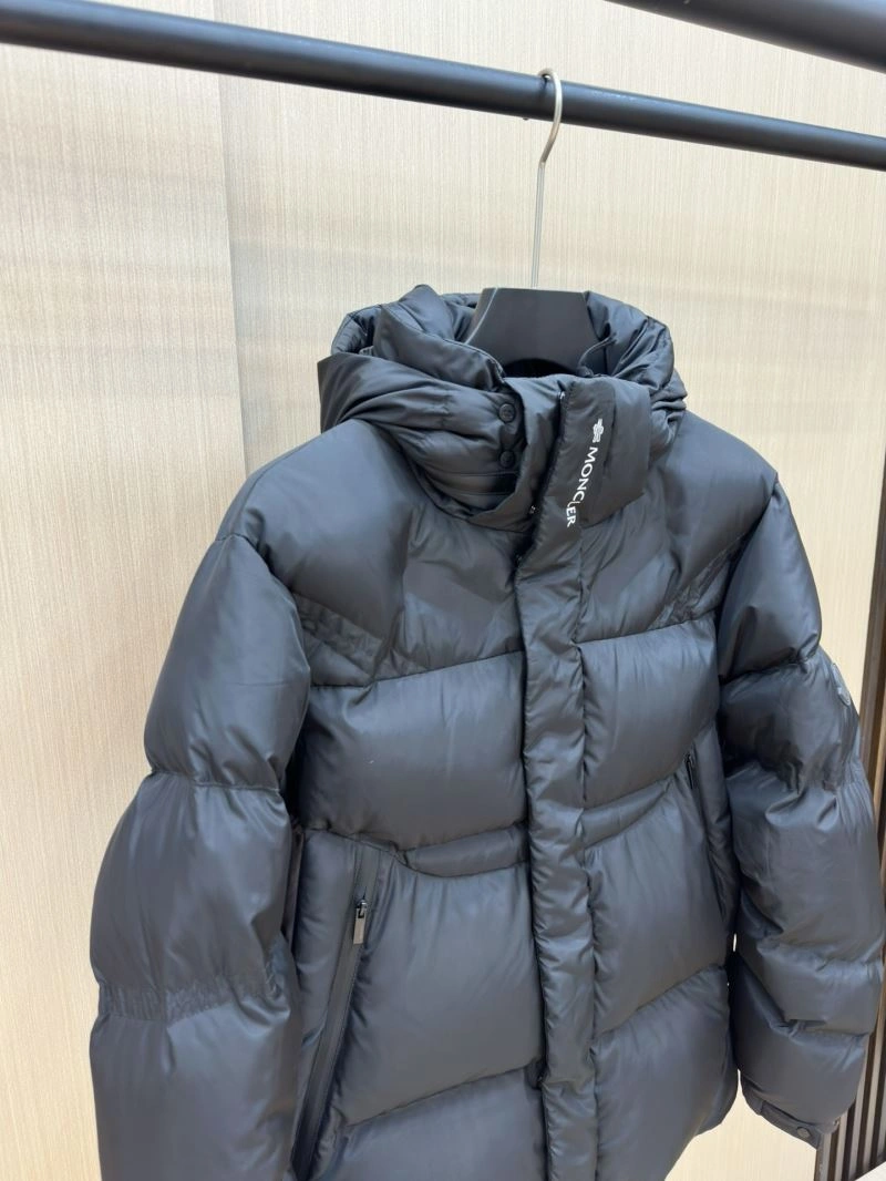 Moncler Down Jackets Trendy 144755