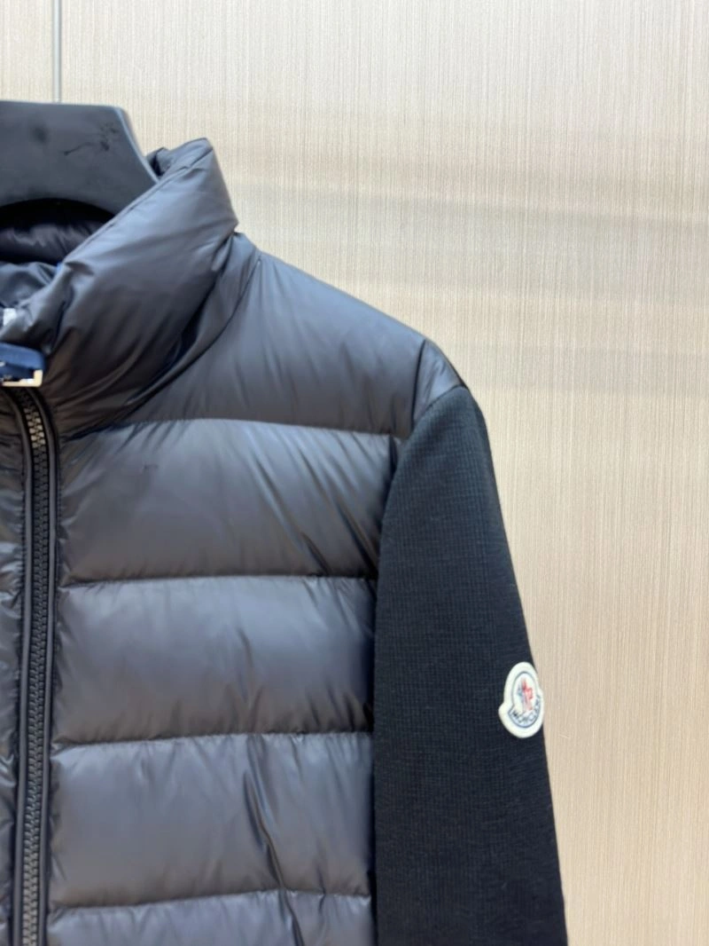Moncler Down Jackets Trendsetting 144754