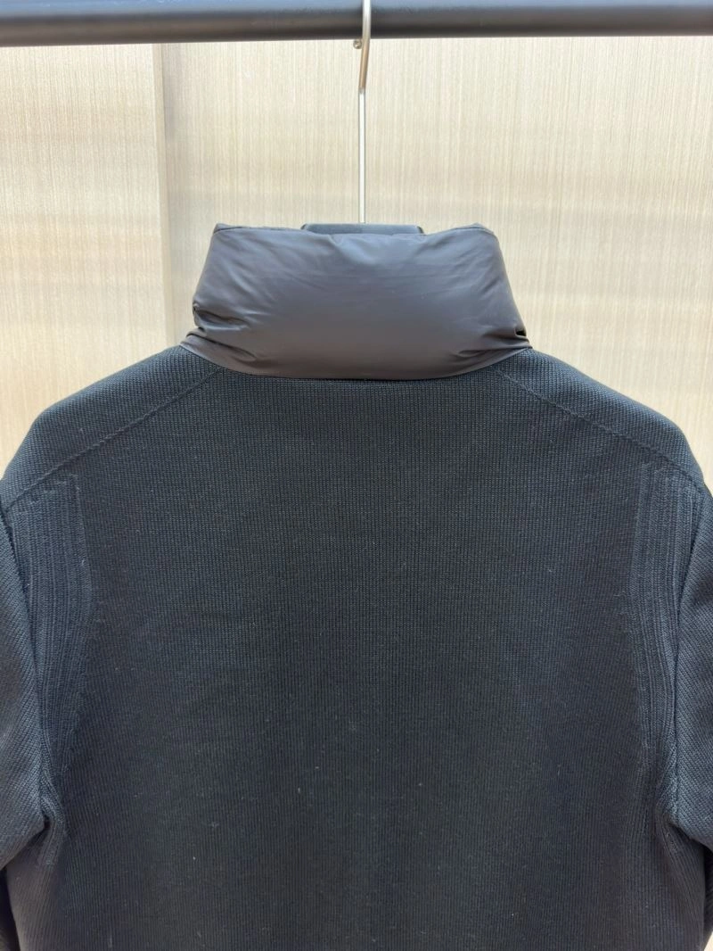 Moncler Down Jackets Trendsetting 144754