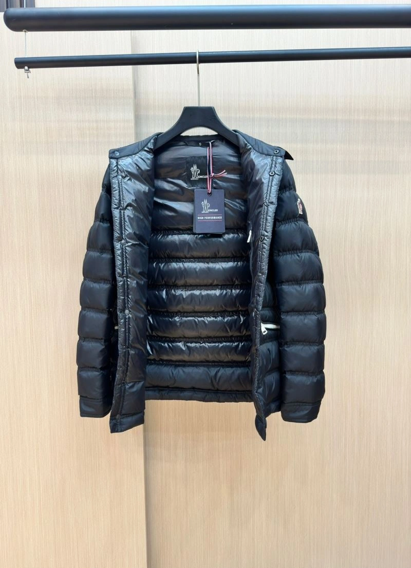 Moncler Down Jackets UrbanChic 144750