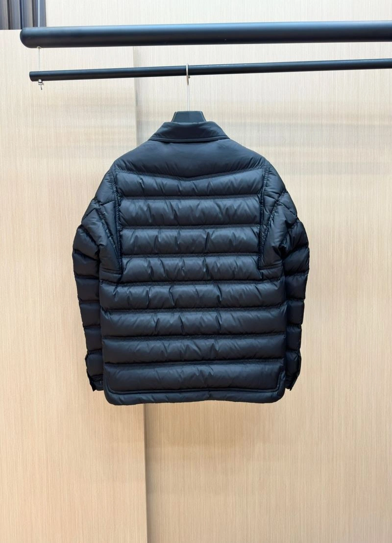 Moncler Down Jackets UrbanChic 144750