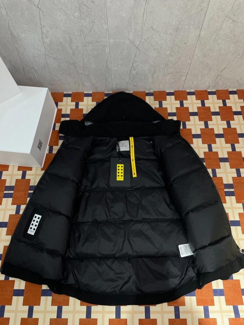MoistureWicking Moncler Down Jackets 144743