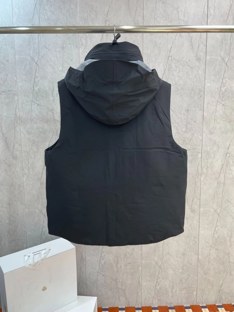 Moncler Down Jackets OdorResistant 144742