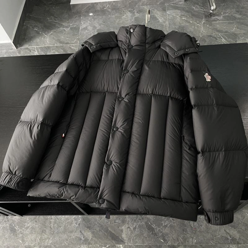 Modern Moncler Down Jackets 144751