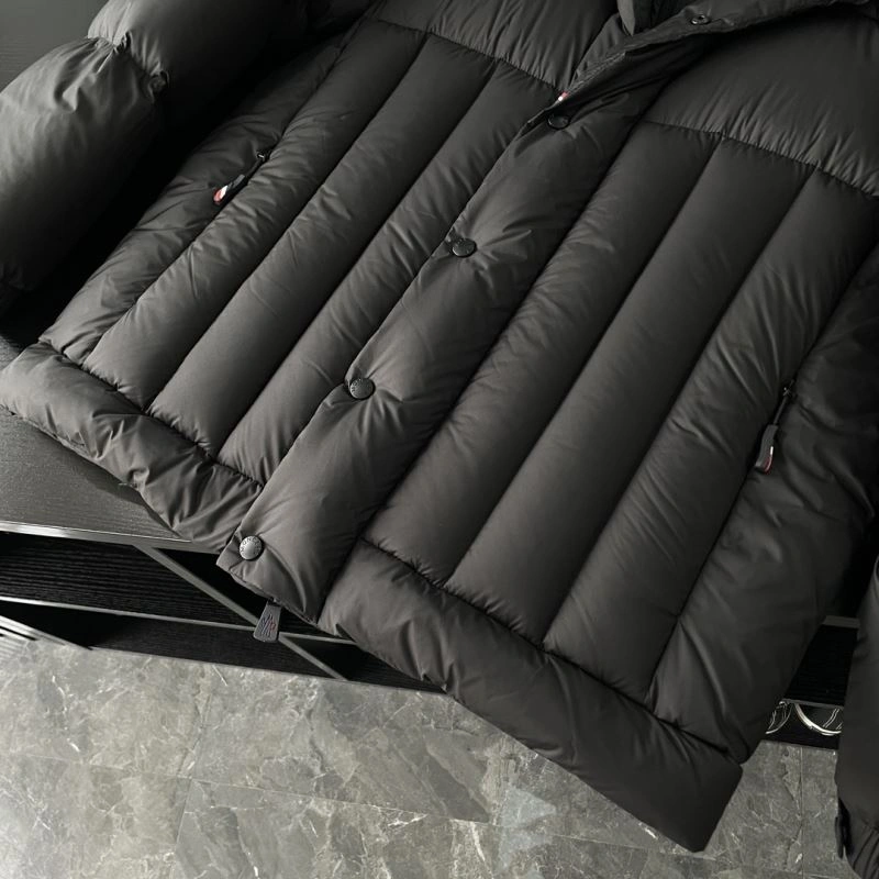 Modern Moncler Down Jackets 144751