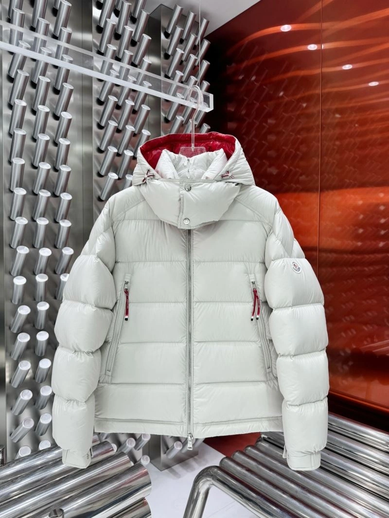 Durable Moncler Down Jackets 144753