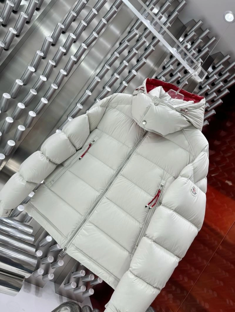 Durable Moncler Down Jackets 144753