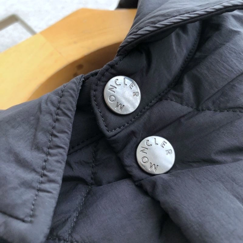 Moncler Down Jackets Classic 144721
