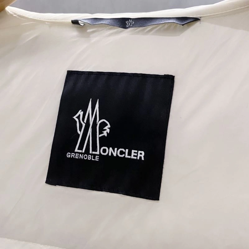 HighQuality Moncler Down Jackets 144718