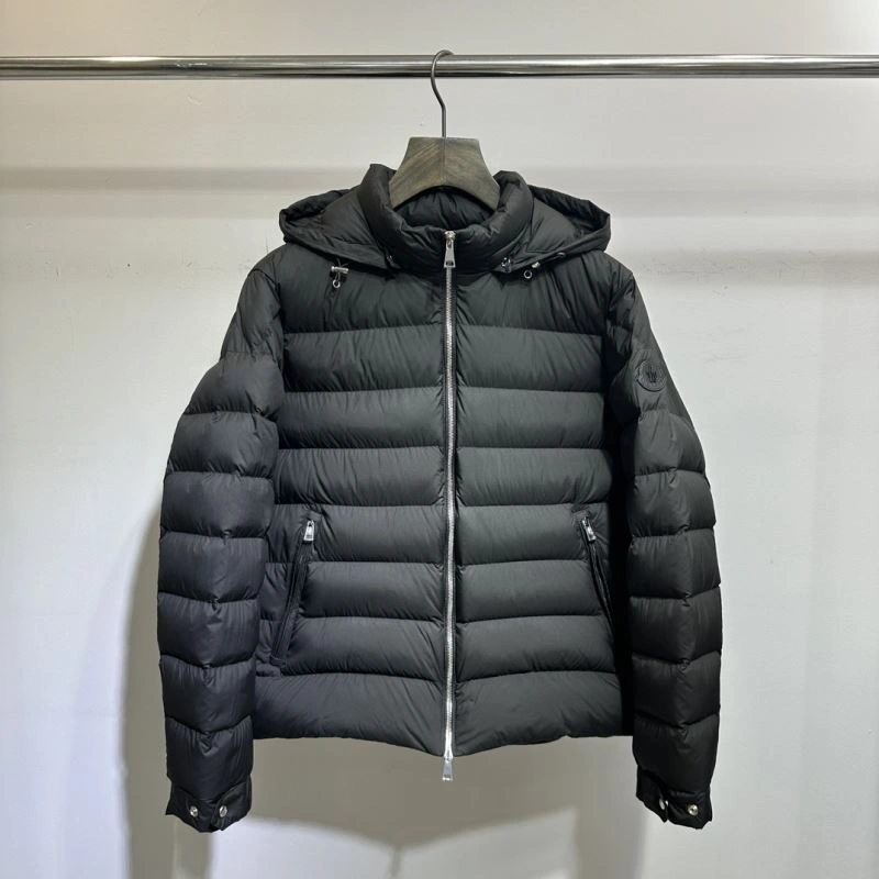 Moncler Down Jackets EyeCatching 144719