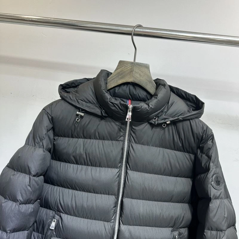 Moncler Down Jackets EyeCatching 144719