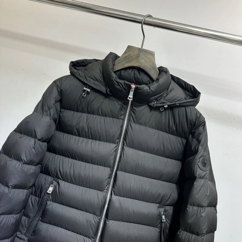 Moncler Down Jackets EyeCatching 144719
