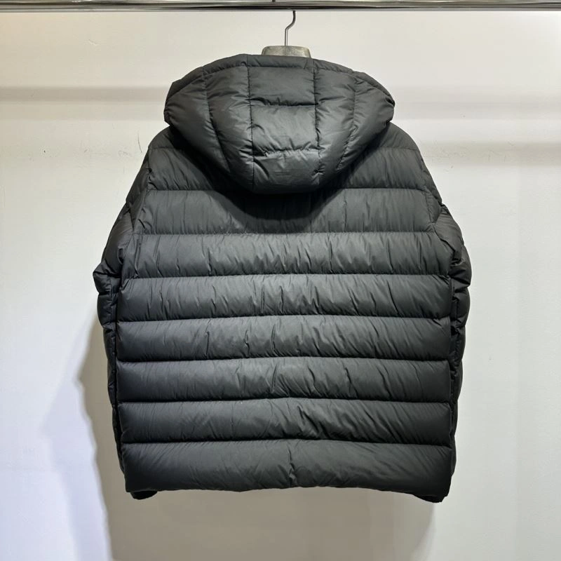 Moncler Down Jackets EyeCatching 144719