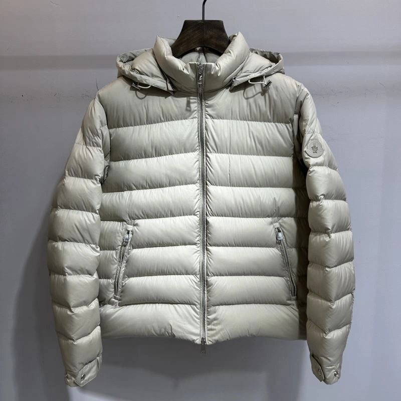 Moncler Down Jackets UrbanChic 144713