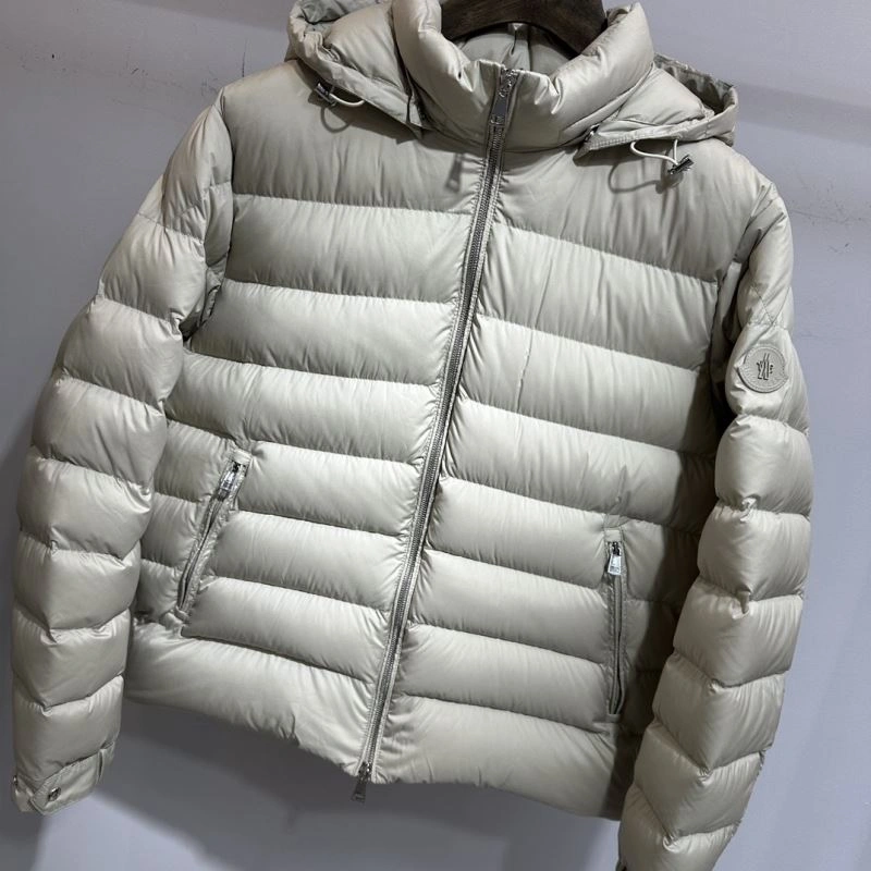 Moncler Down Jackets UrbanChic 144713