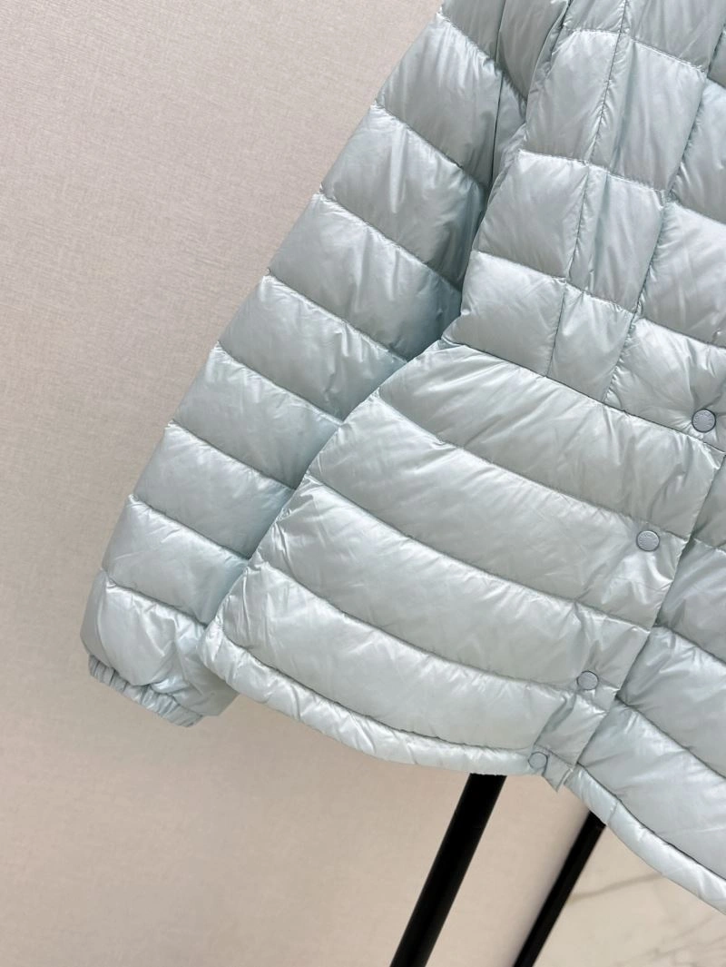 RelaxedFit Moncler Down Jackets 144687